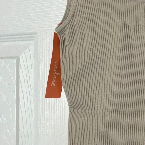 Colsie Women's Seamless Ribbed Bodysuit - Picture 9 of 10